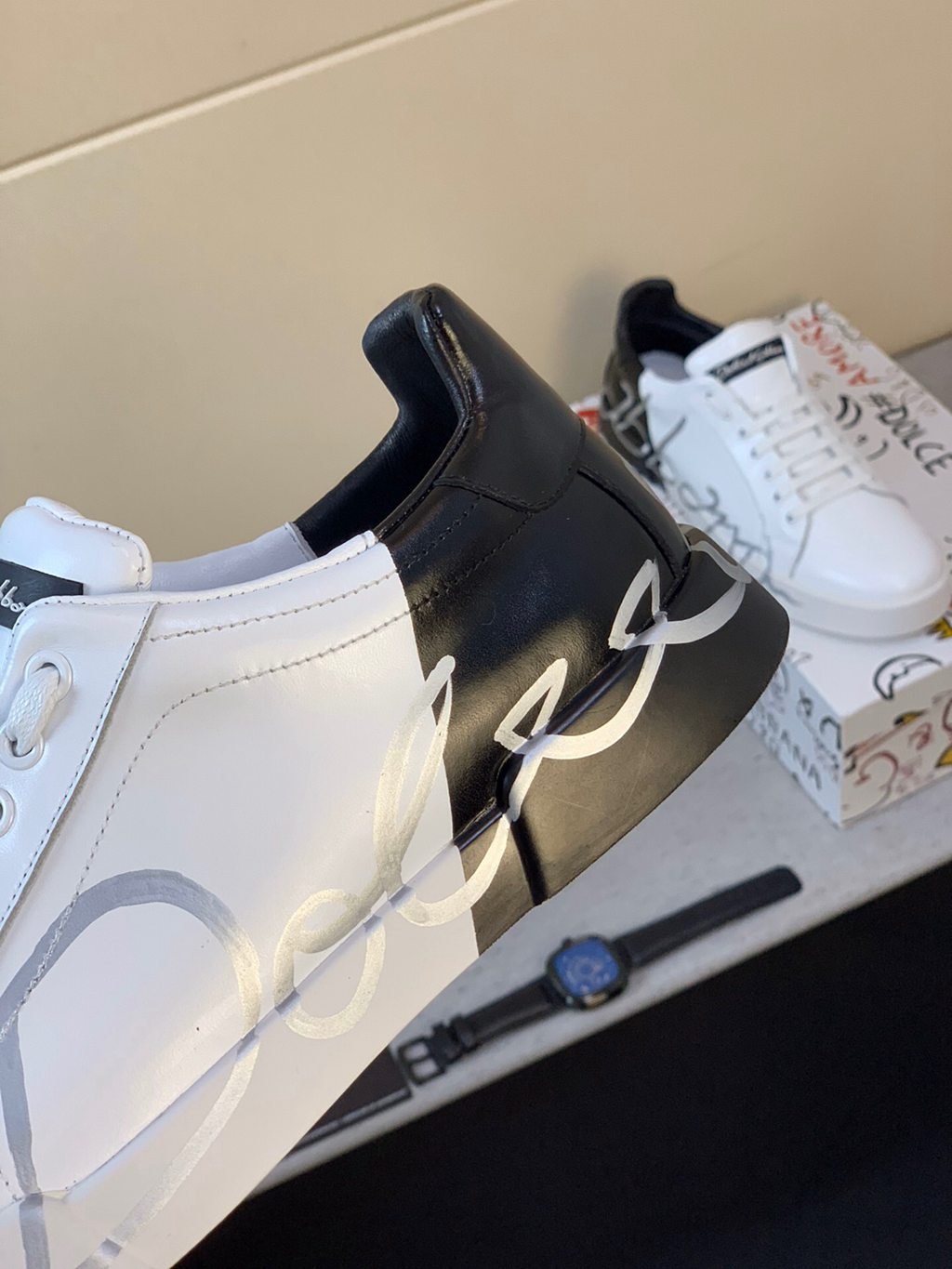 D*G sneaker